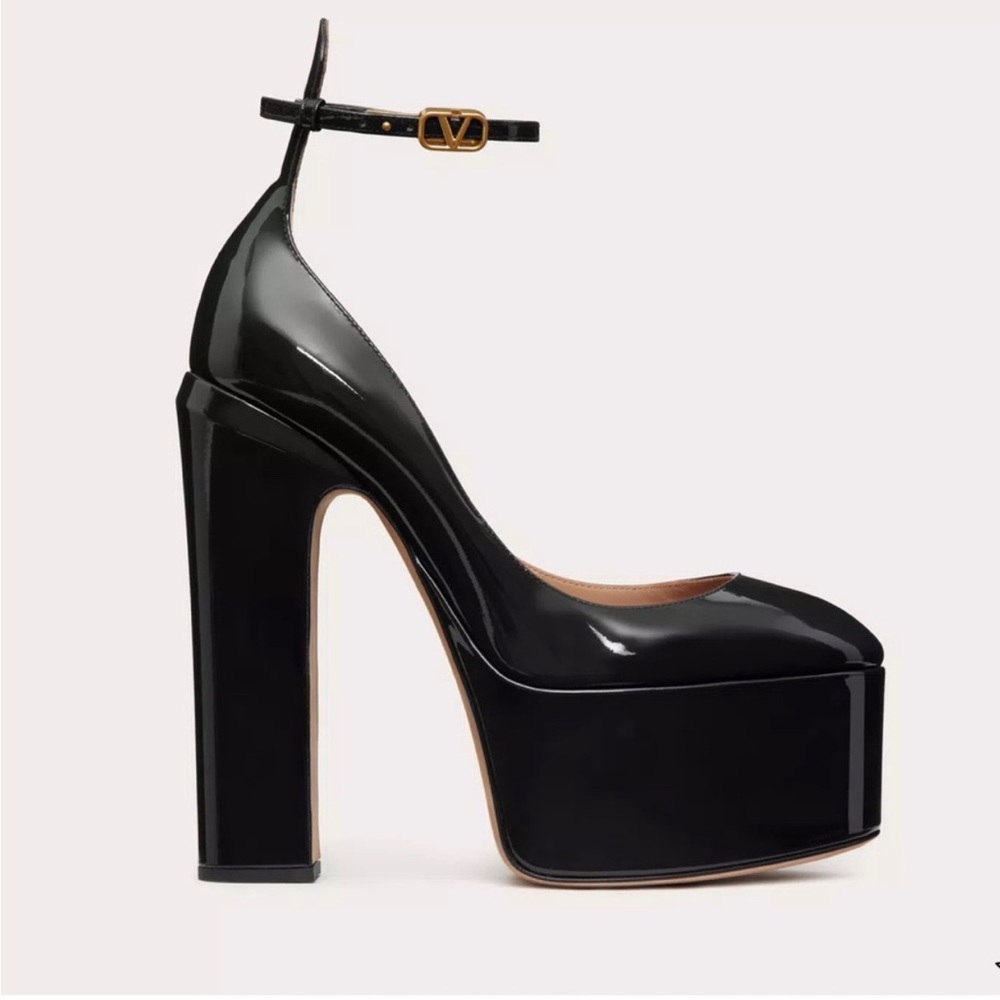 Valentino Garavani | Tan Go Platform Pumps